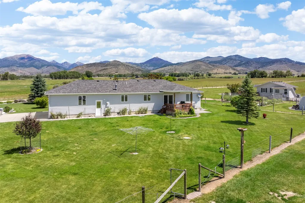 120 & 126 Kearney Lane Sheridan MT 59749