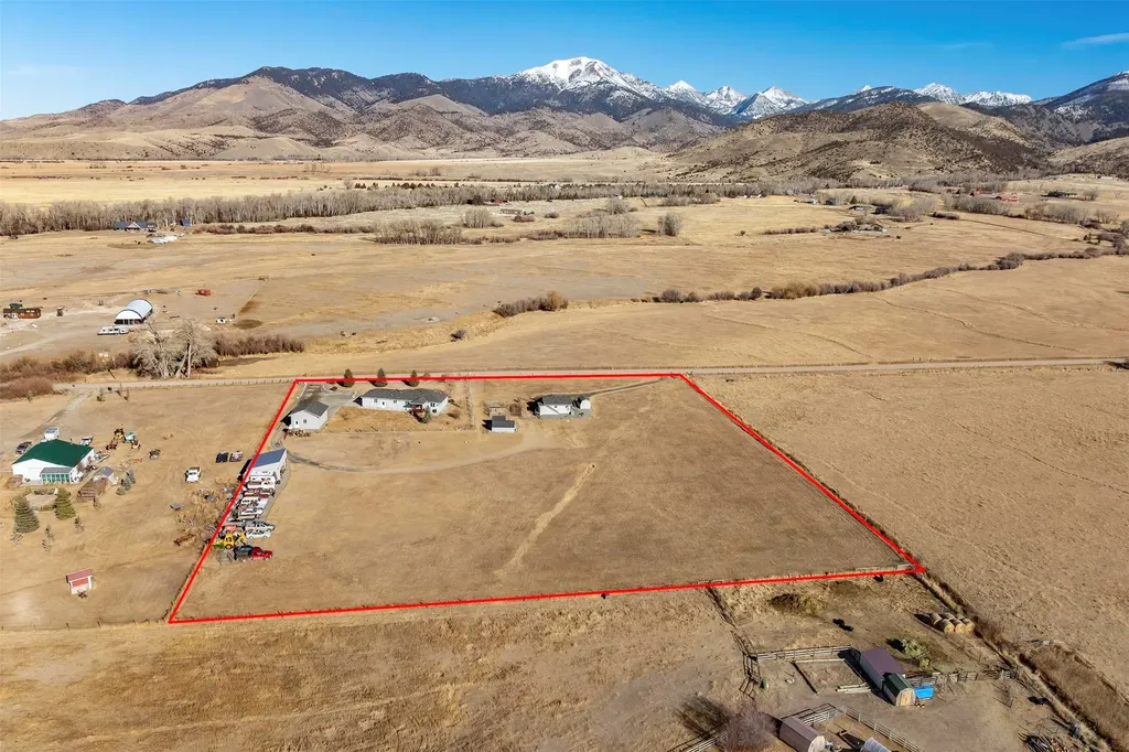 120 & 126 Kearney Lane Sheridan MT 59749