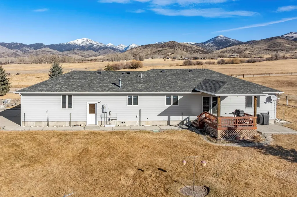 120 & 126 Kearney Lane Sheridan MT 59749