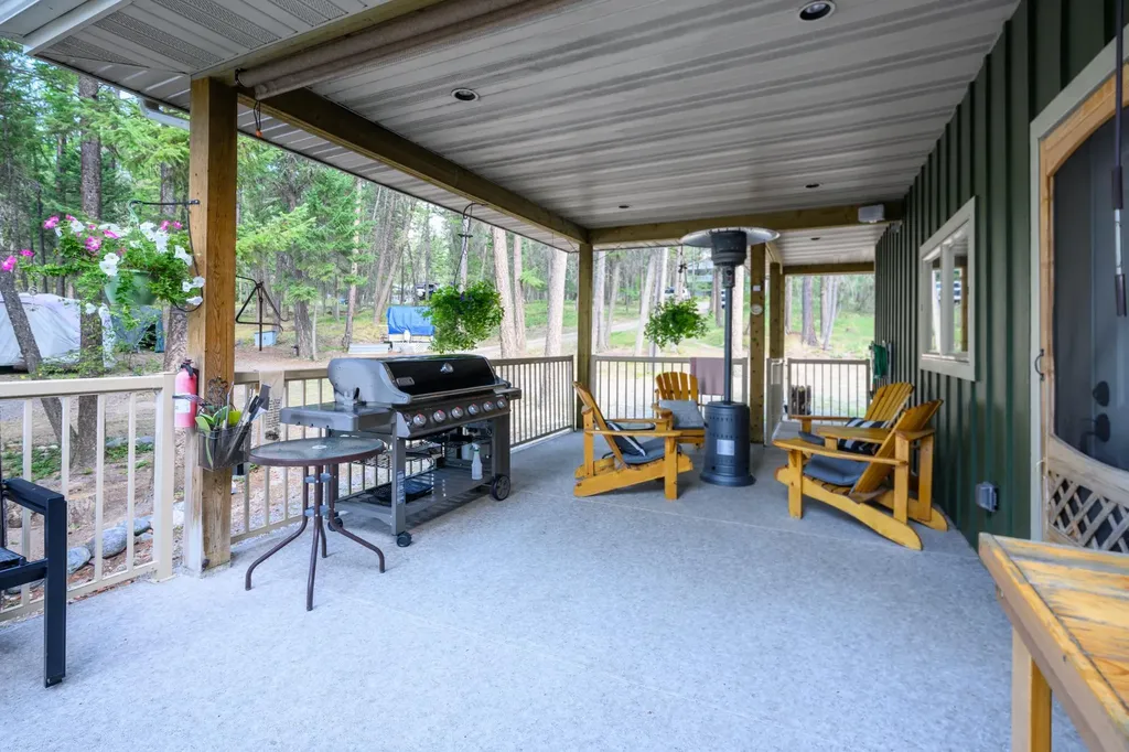 199 Glen View Drive Eureka MT 59917