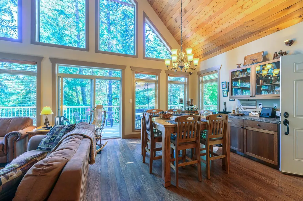 199 Glen View Drive Eureka MT 59917