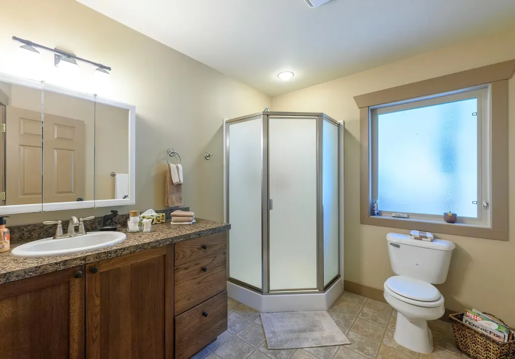 199 Glen View Drive Eureka MT 59917