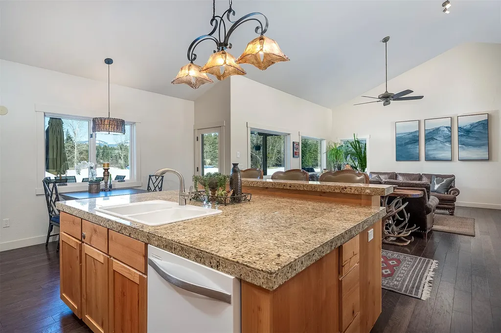 1398 Waters Edge Way Columbia Falls MT 59912