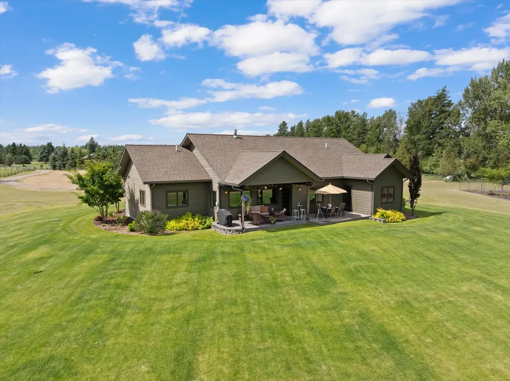 1398 Waters Edge Way Columbia Falls MT 59912