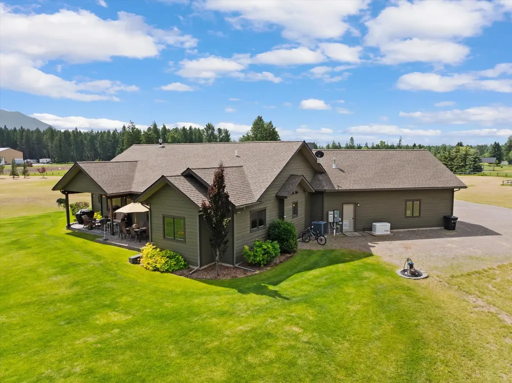 1398 Waters Edge Way Columbia Falls MT 59912
