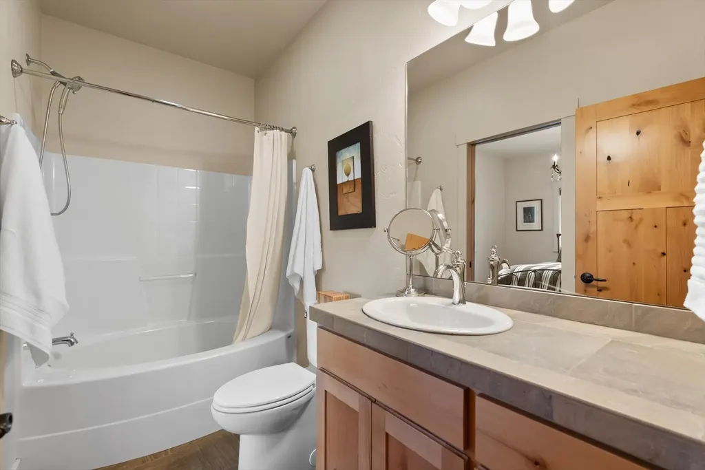 1398 Waters Edge Way Columbia Falls MT 59912