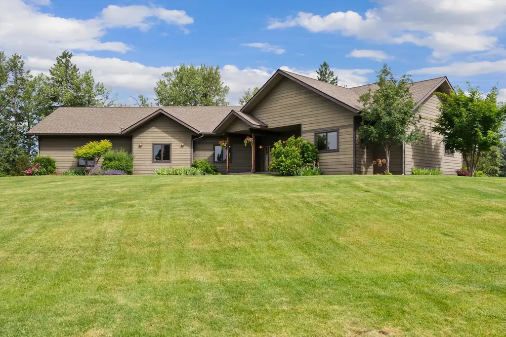 1398 Waters Edge Way Columbia Falls MT 59912
