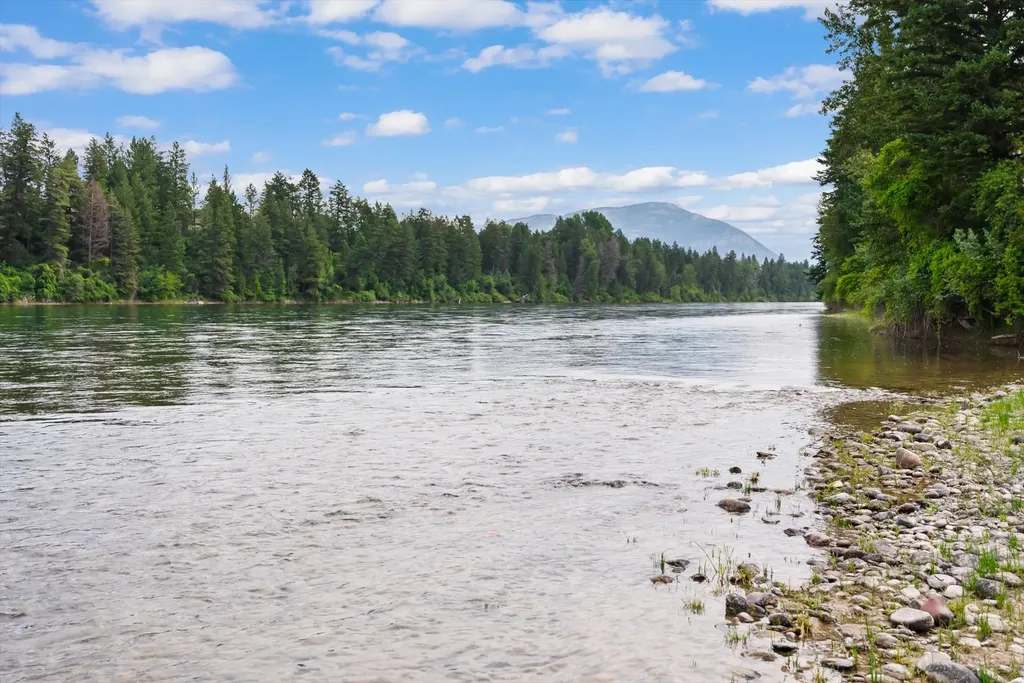 1398 Waters Edge Way Columbia Falls MT 59912