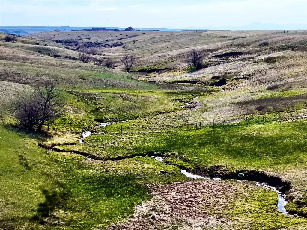 1481 Countyline Road Vaughn MT 59487