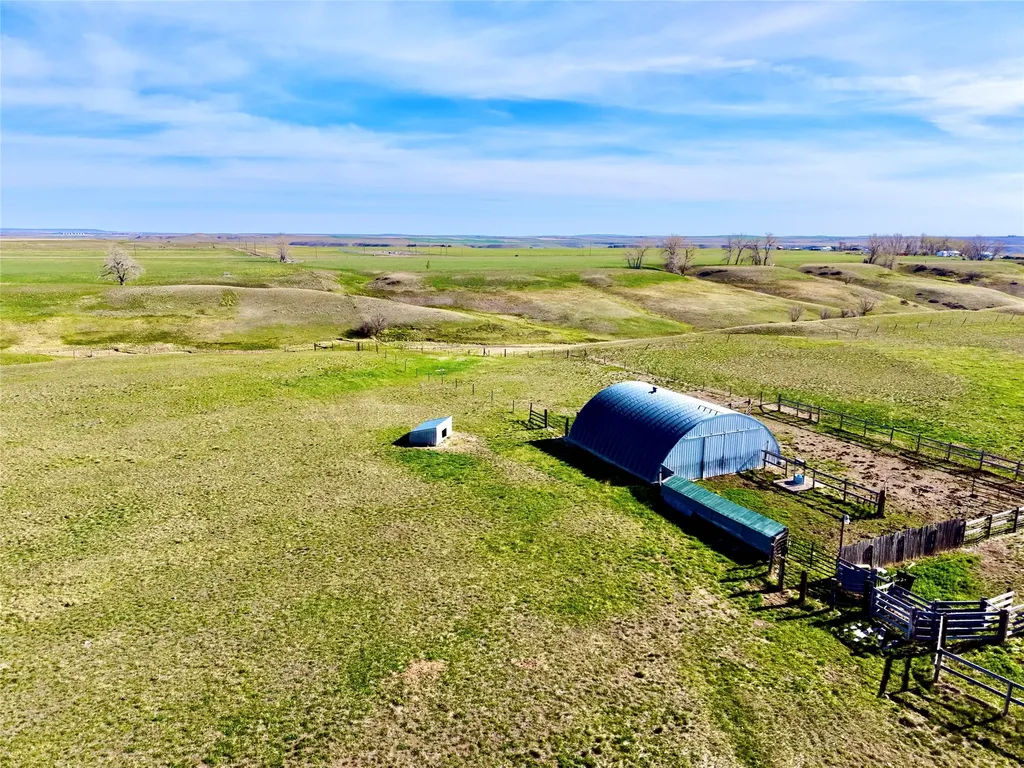 1481 Countyline Road Vaughn MT 59487