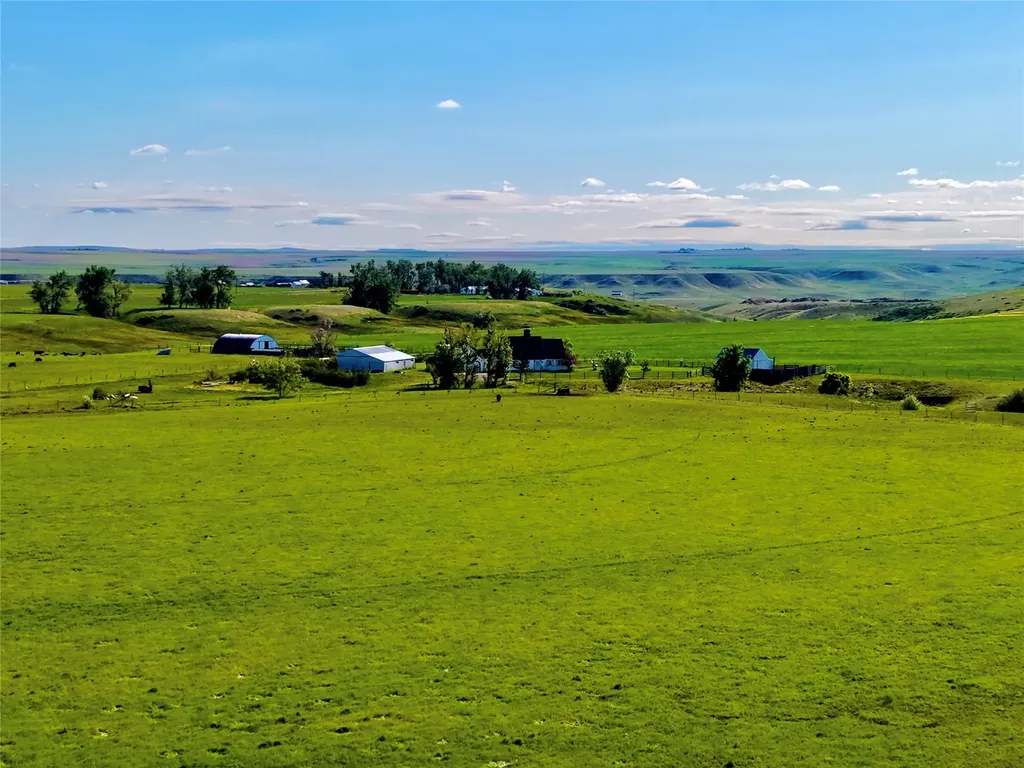 1481 Countyline Road Vaughn MT 59487