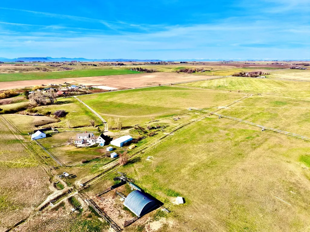 1481 Countyline Road Vaughn MT 59487