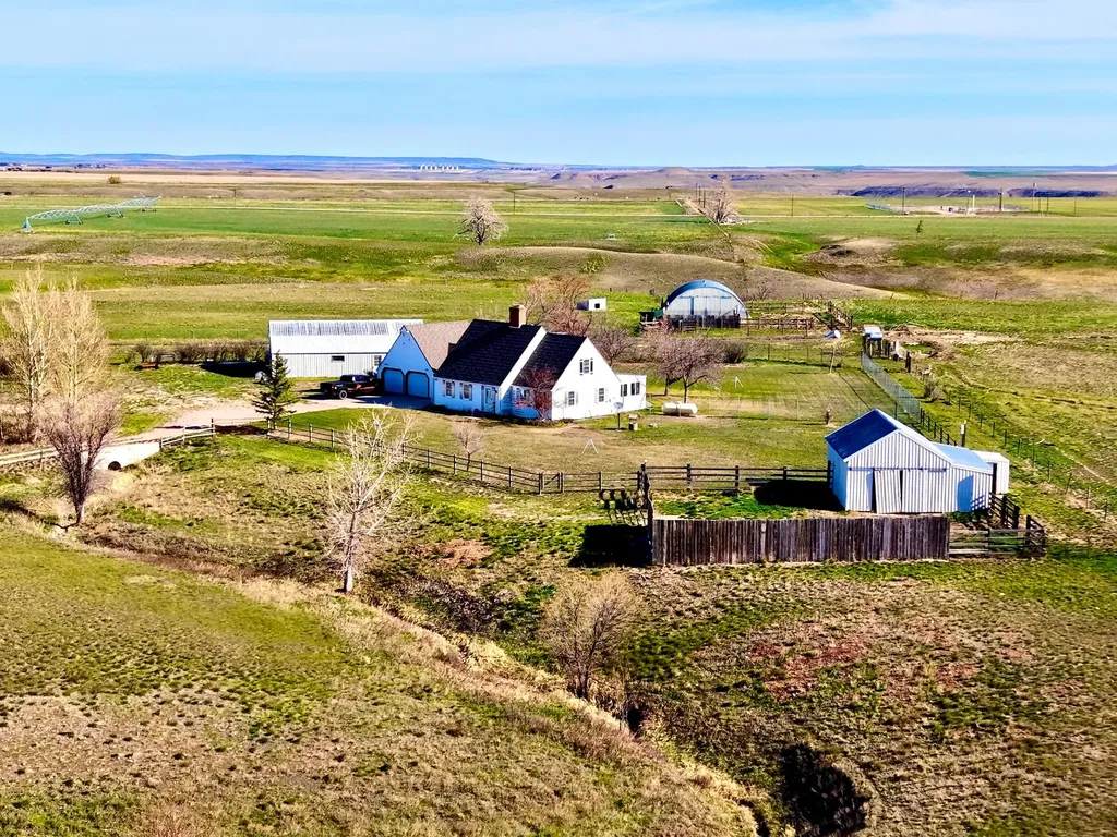 1481 Countyline Road Vaughn MT 59487