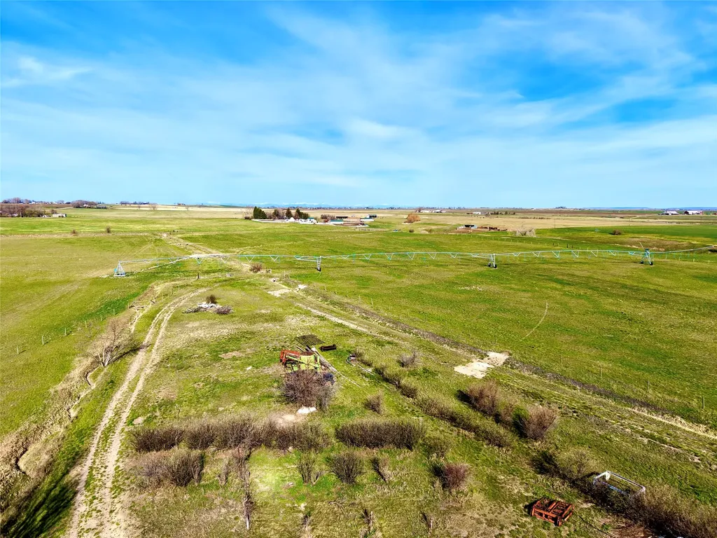 1481 Countyline Road Vaughn MT 59487