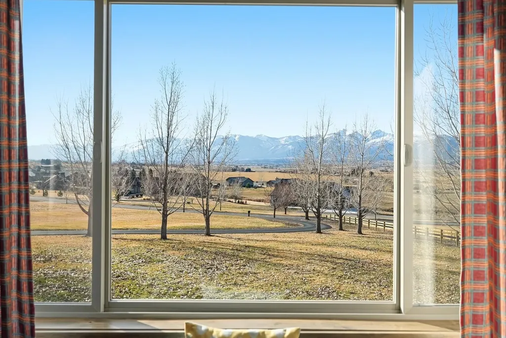 2074 Desperado Trail Corvallis MT 59828