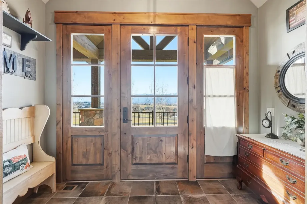 2074 Desperado Trail Corvallis MT 59828