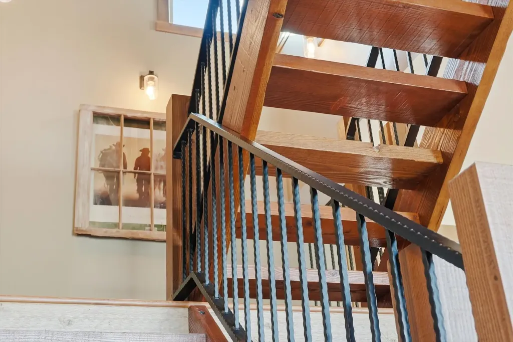 2074 Desperado Trail Corvallis MT 59828