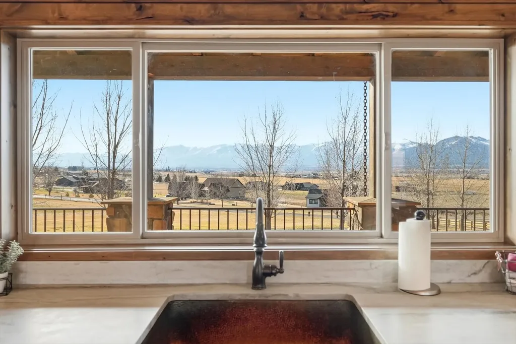2074 Desperado Trail Corvallis MT 59828