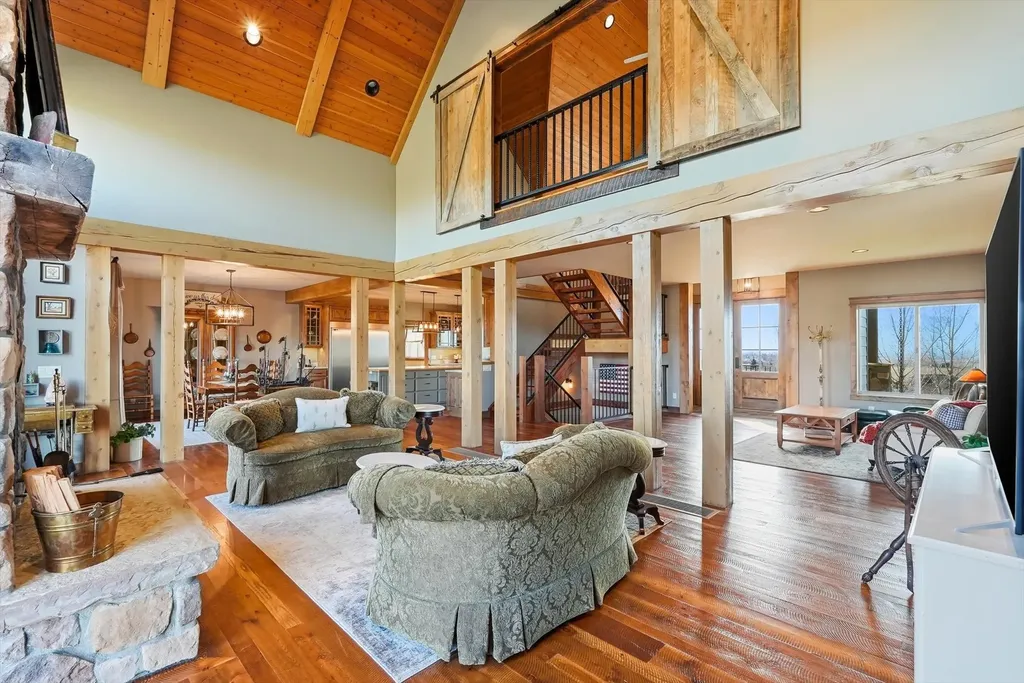 2074 Desperado Trail Corvallis MT 59828
