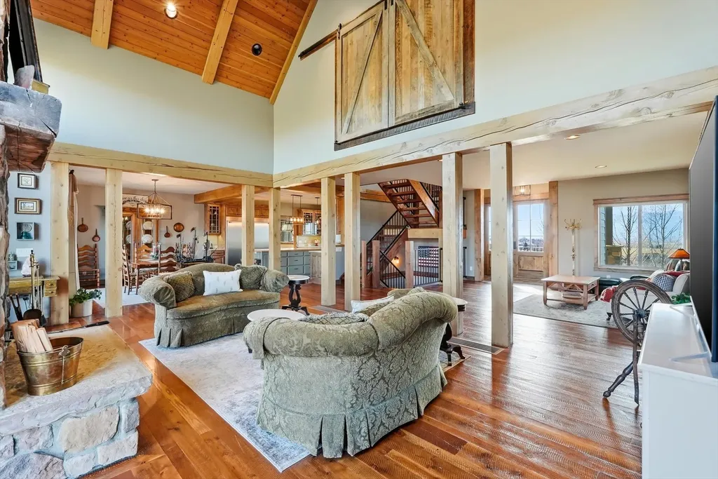 2074 Desperado Trail Corvallis MT 59828