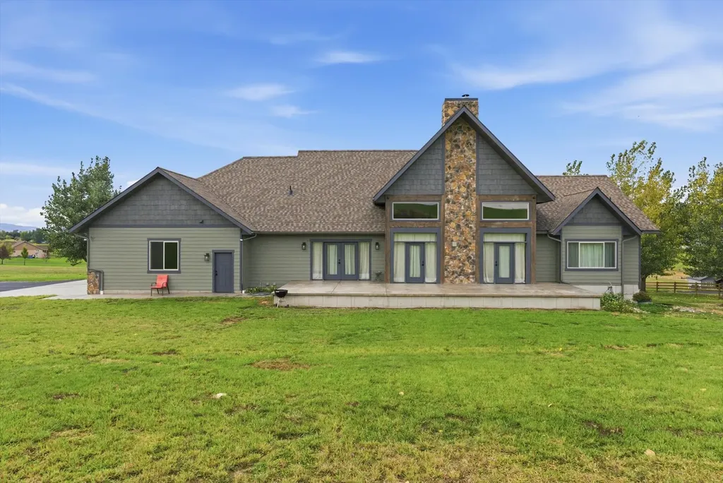 2074 Desperado Trail Corvallis MT 59828