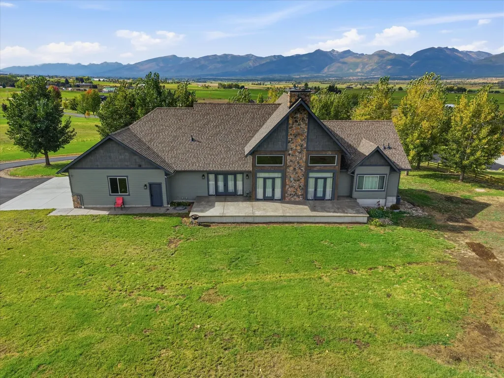 2074 Desperado Trail Corvallis MT 59828