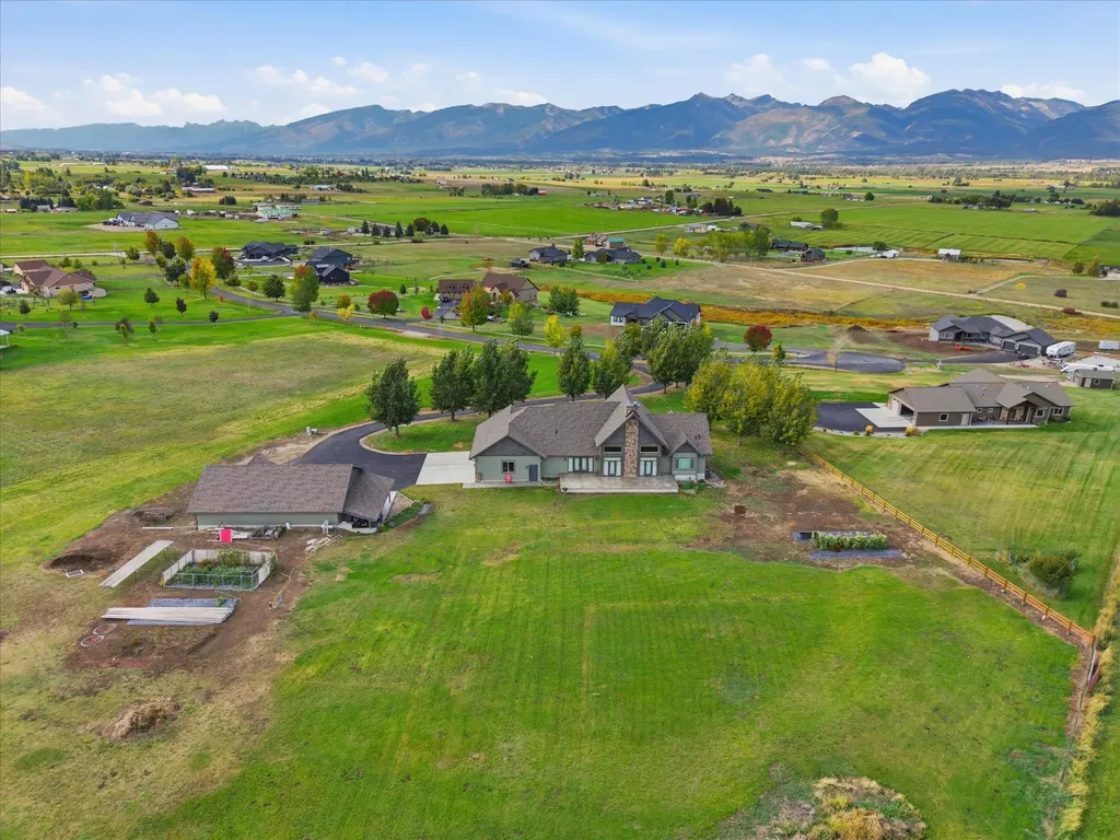 2074 Desperado Trail Corvallis MT 59828