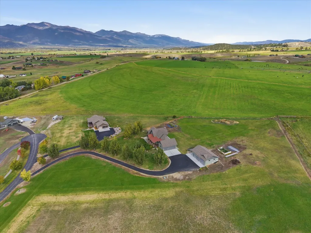 2074 Desperado Trail Corvallis MT 59828