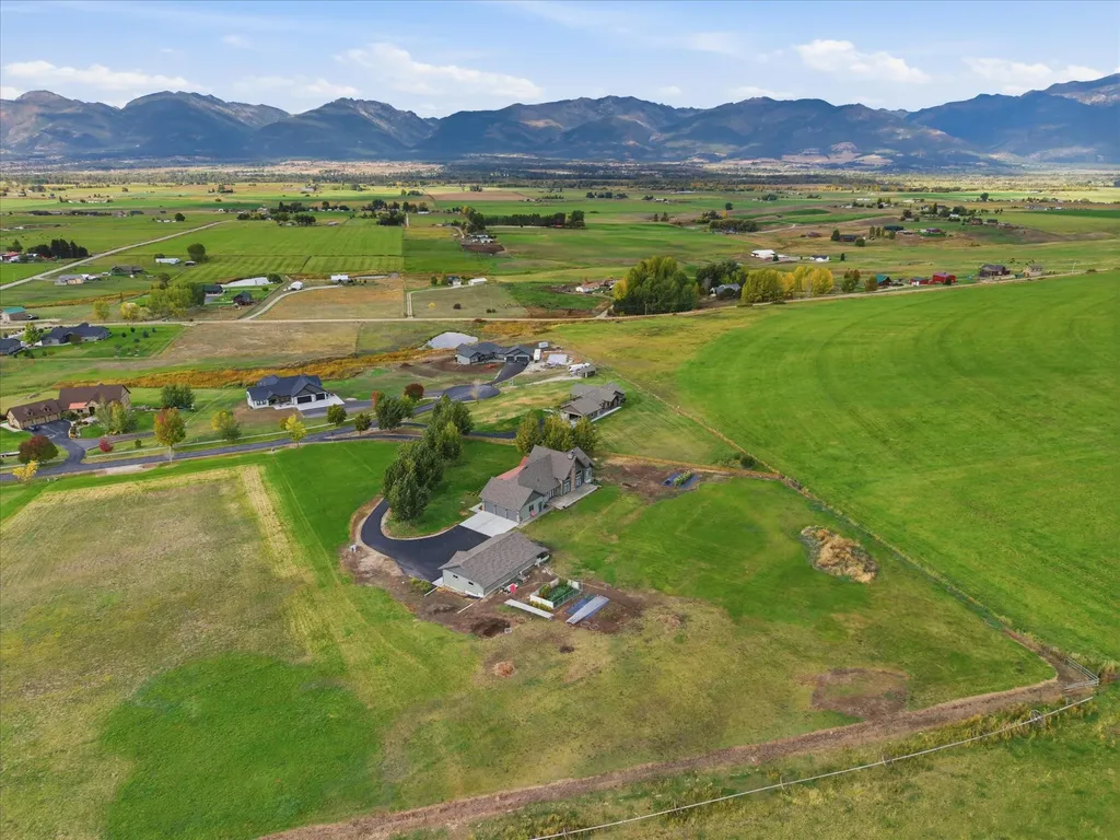 2074 Desperado Trail Corvallis MT 59828
