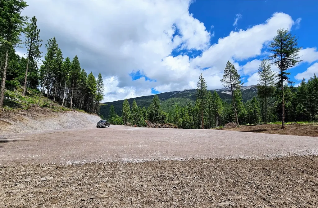 24 Labrador Lane Plains MT 59859