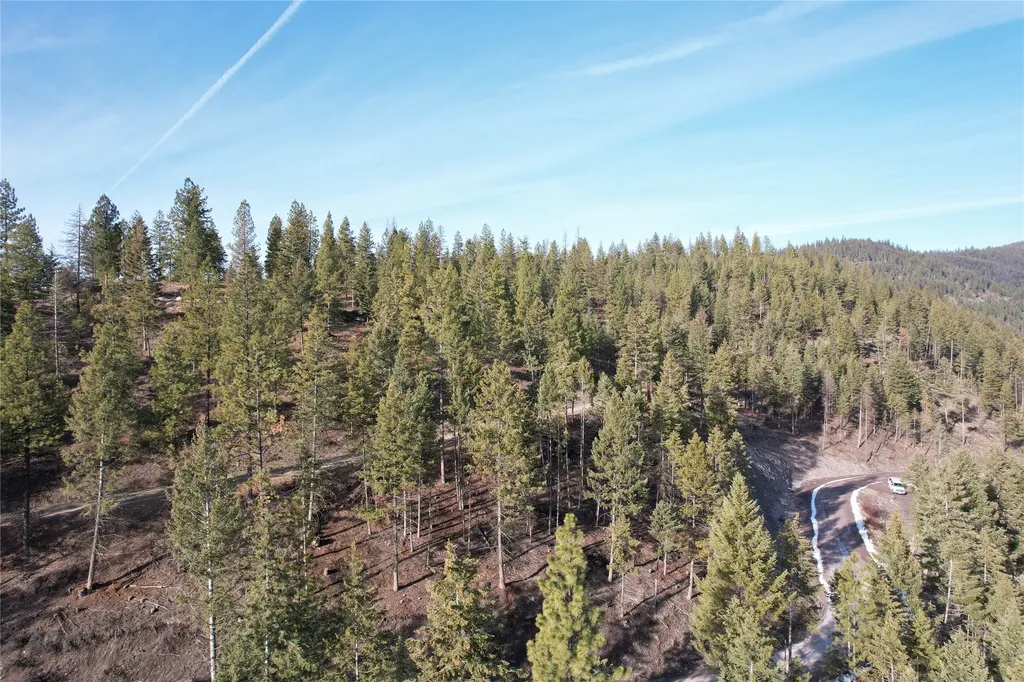 24 Labrador Lane Plains MT 59859