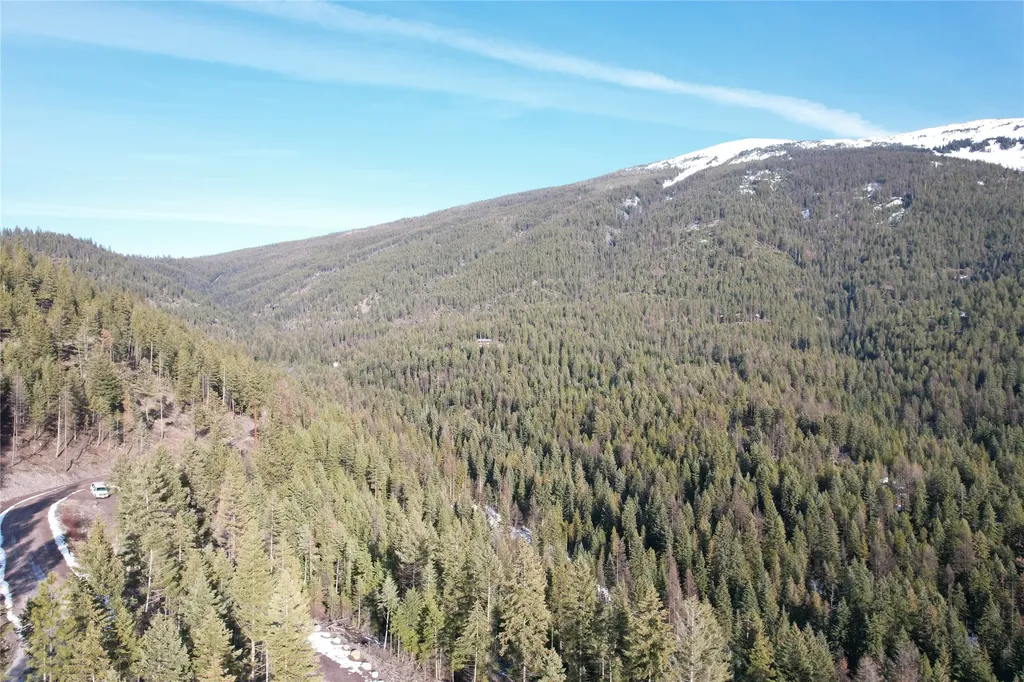 24 Labrador Lane Plains MT 59859