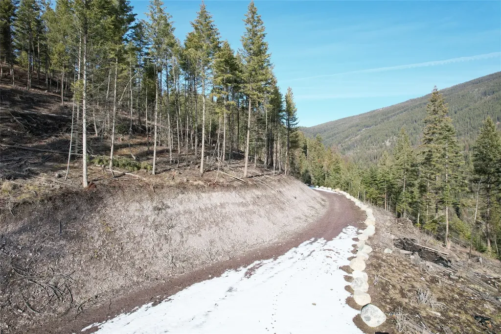 24 Labrador Lane Plains MT 59859