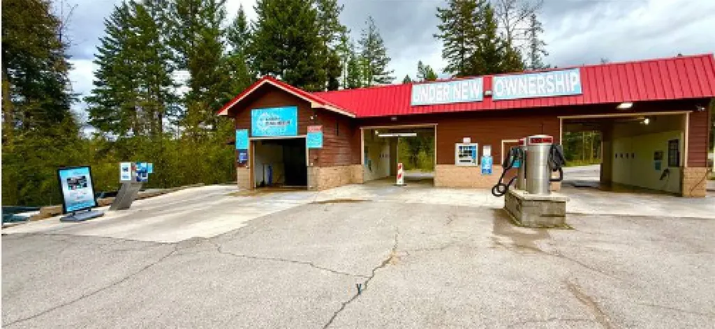 8539 Mount Highway 35 Bigfork MT 59911