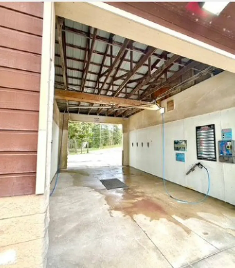 8539 Mount Highway 35 Bigfork MT 59911