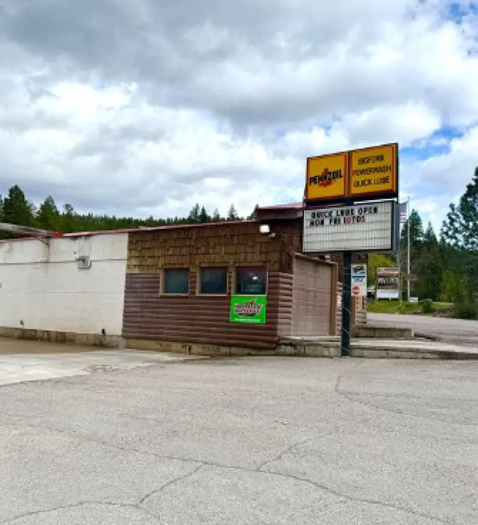 8539 Mount Highway 35 Bigfork MT 59911