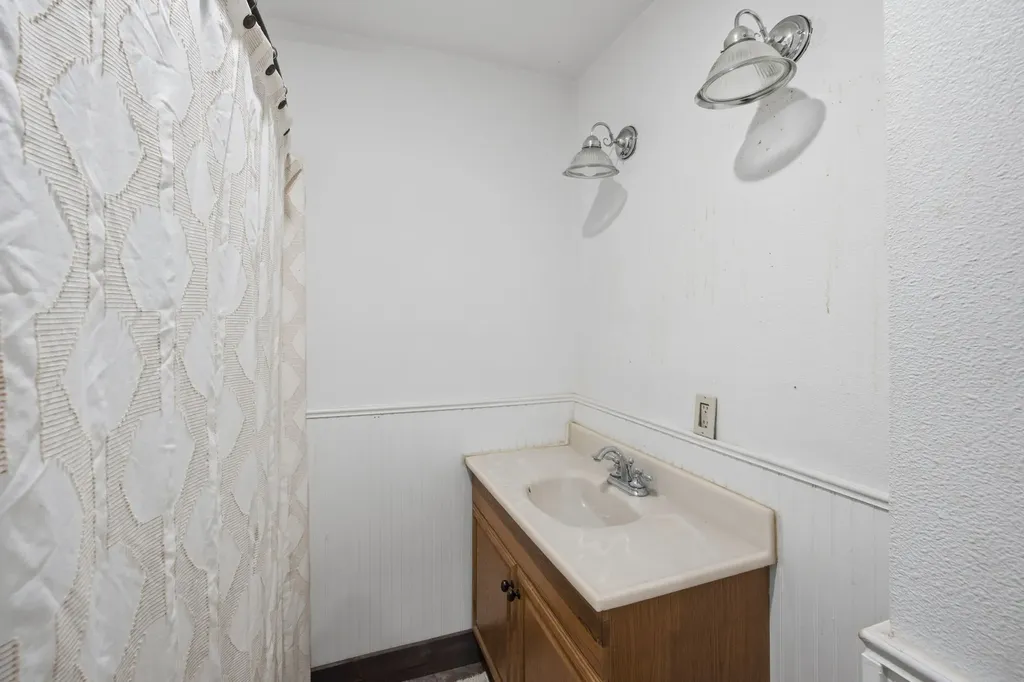 621 Skalkaho Highway Hamilton MT 59840