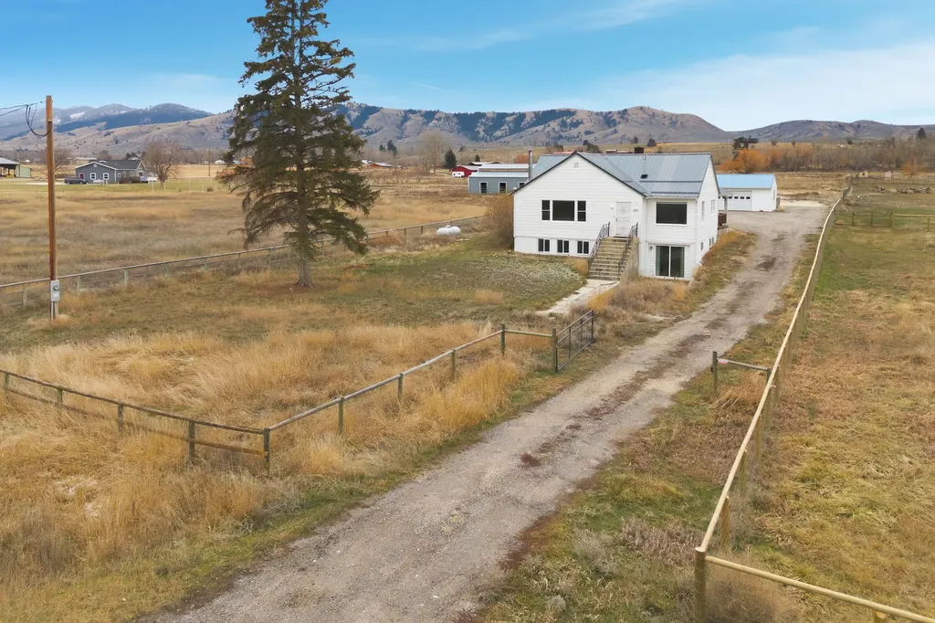 621 Skalkaho Highway Hamilton MT 59840