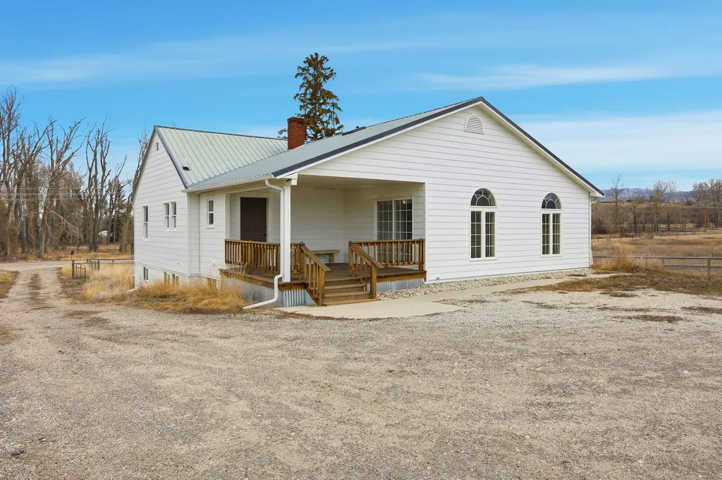 621 Skalkaho Highway Hamilton MT 59840