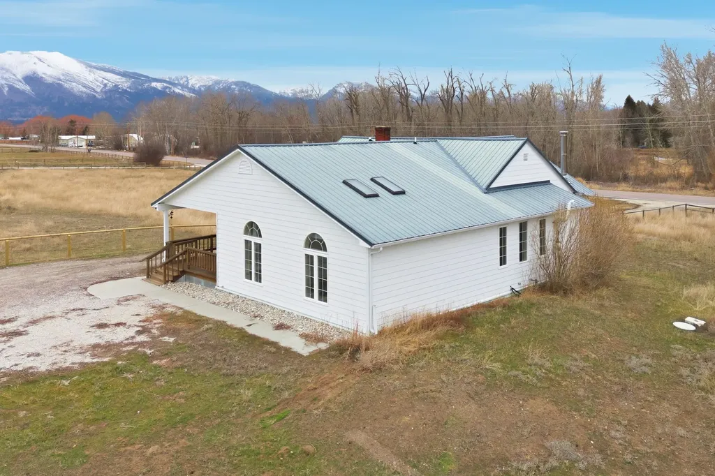 621 Skalkaho Highway Hamilton MT 59840