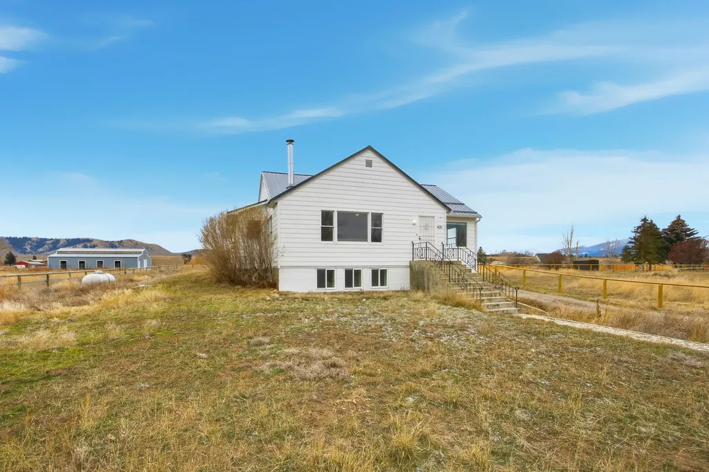 621 Skalkaho Highway Hamilton MT 59840