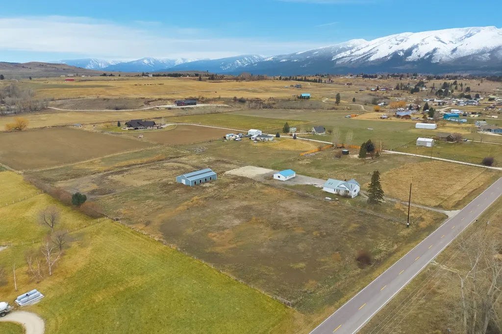621 Skalkaho Highway Hamilton MT 59840