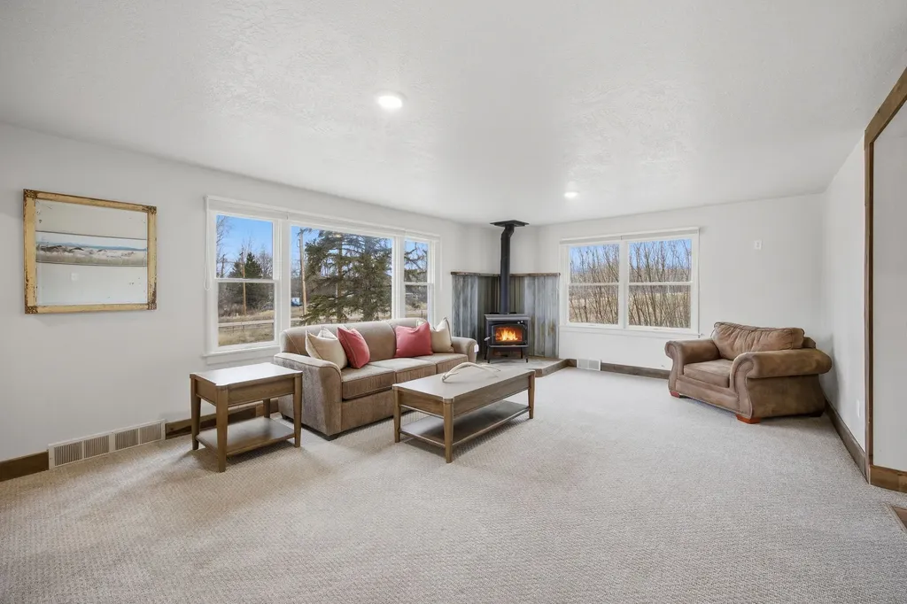 621 Skalkaho Highway Hamilton MT 59840