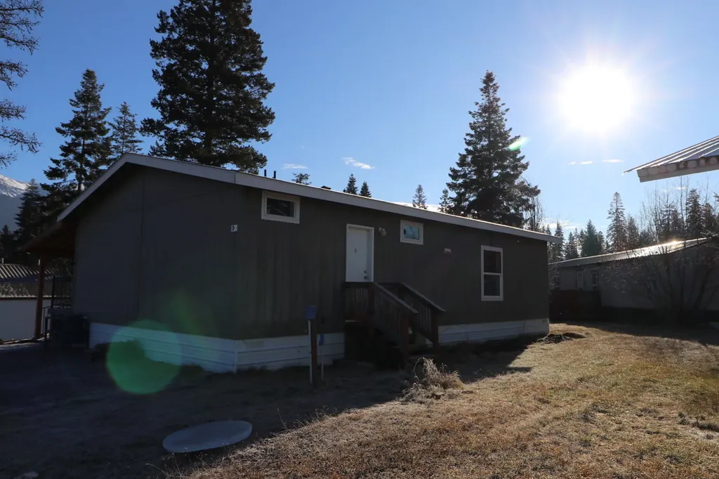 #30 Bear Creek Village Bigfork MT 59911