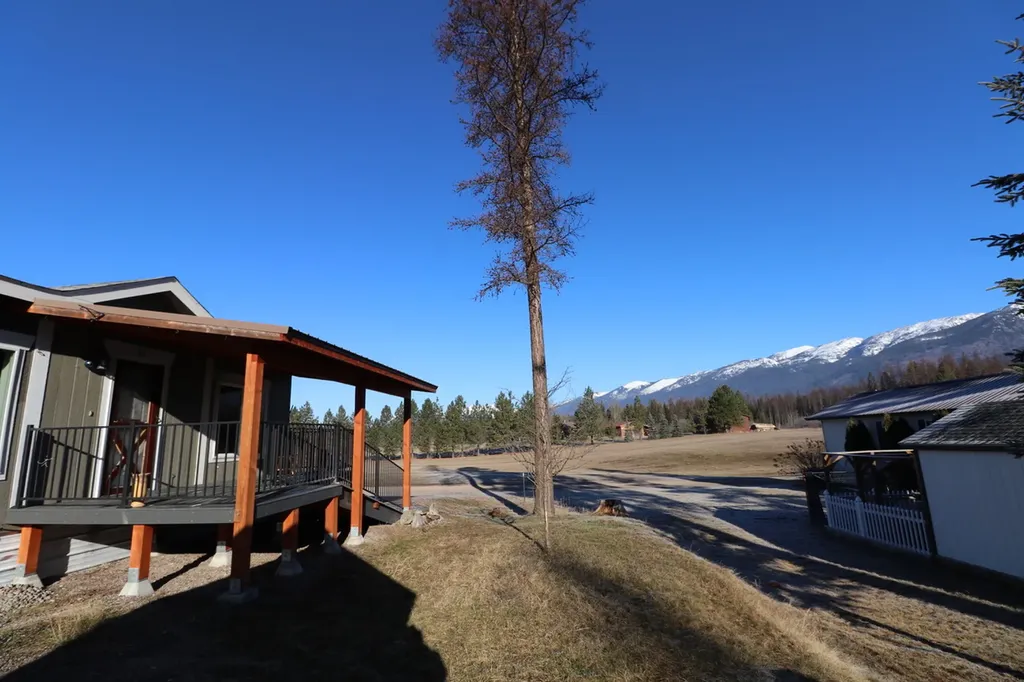#30 Bear Creek Village Bigfork MT 59911