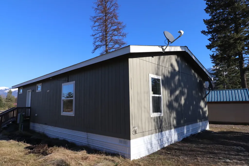 #30 Bear Creek Village Bigfork MT 59911
