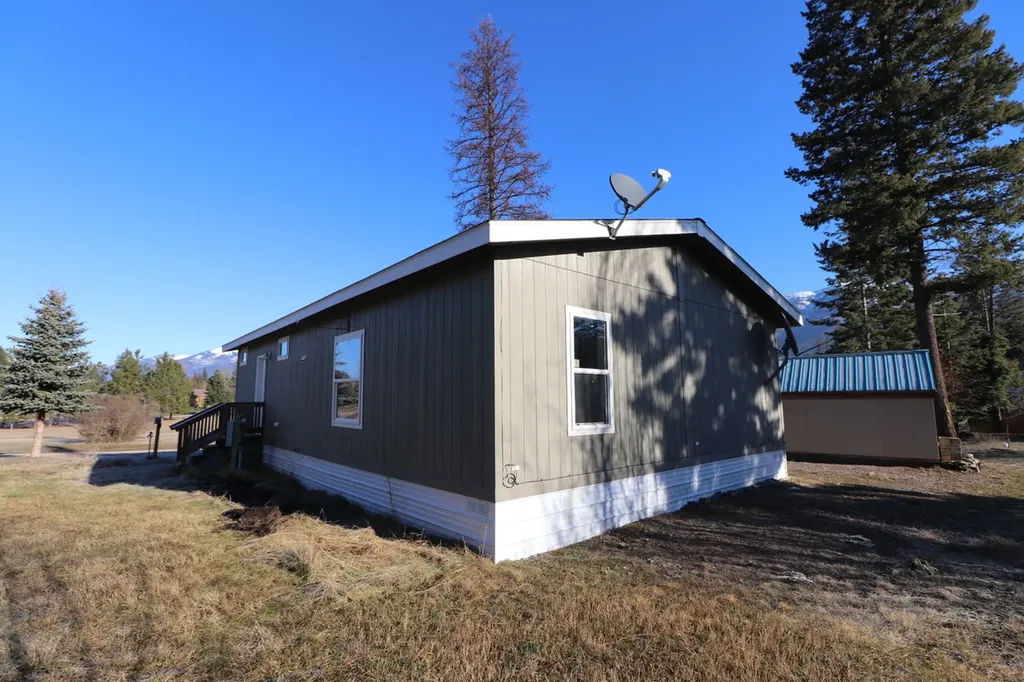 #30 Bear Creek Village Bigfork MT 59911