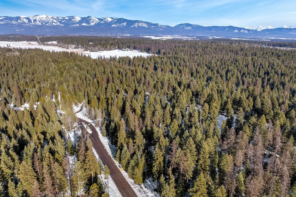 1673 Whitefish Hills Drive Whitefish MT 59937