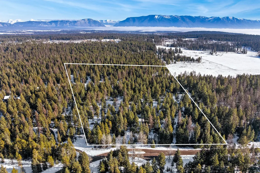 1673 Whitefish Hills Drive Whitefish MT 59937