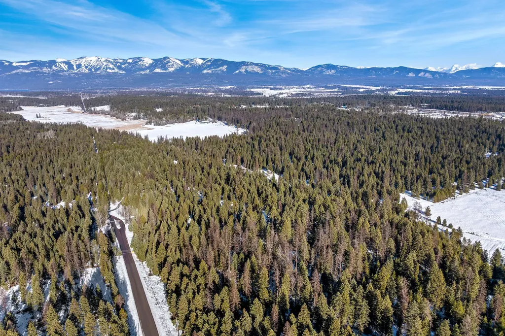 1673 Whitefish Hills Drive Whitefish MT 59937
